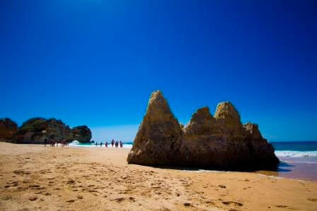 Praia dos Três Irmãos