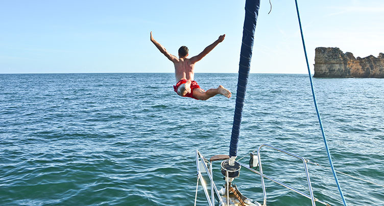 Portiate Charters - Actividades Marítimo Turísticas